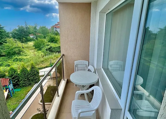 Solita With Panoramic View Daire